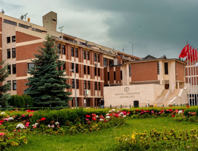Anadolu universiteti