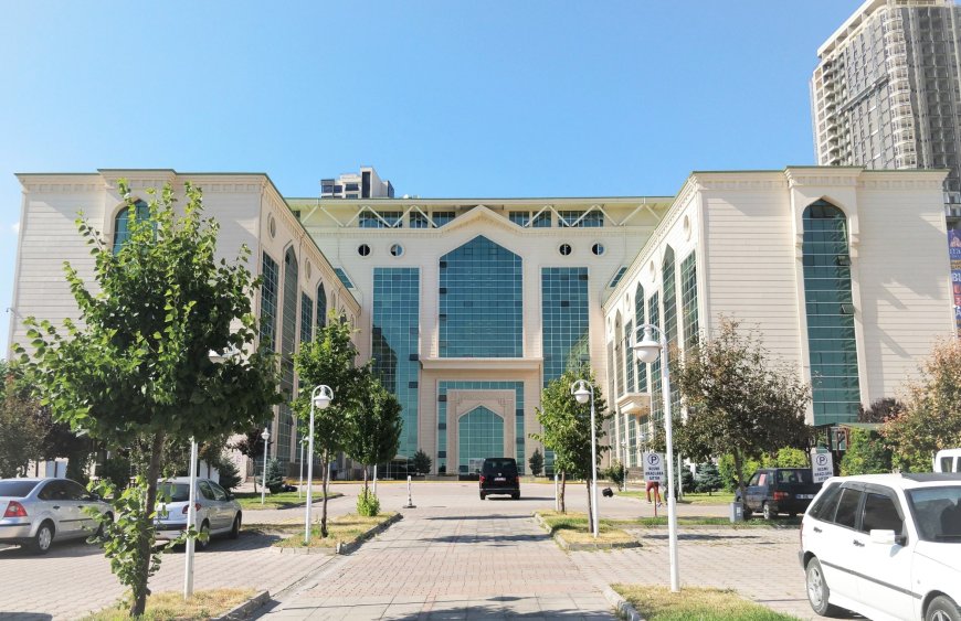 Ankara Yıldırım Beyazıt Universiteti